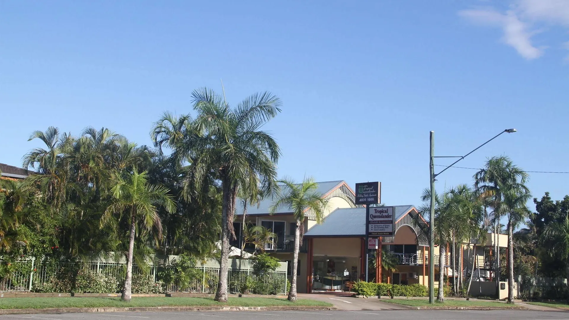 ***  Tropical Queenslander Motel Cairns Australien