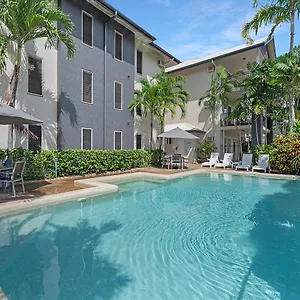 Aparthotel Bay Village Tropical Retreat &, Cairns